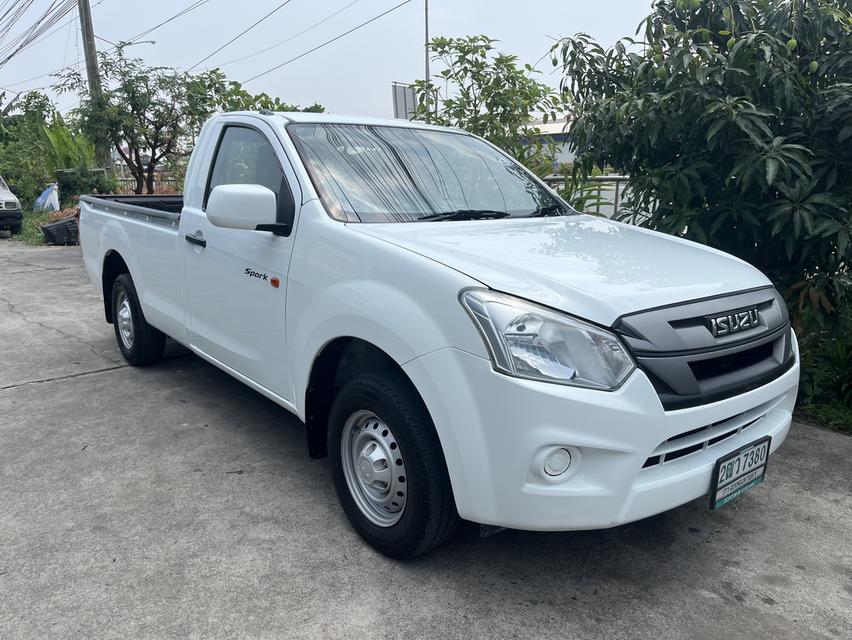 2019 รถปีดี Isuzu ตอนเดียว 1.9 mt  มือเดียว ขาย 228000  เอกสารครบ รถบริษัท ขับดีภายในสวย เดิม สอบถาม 08 5 33 7 5537 