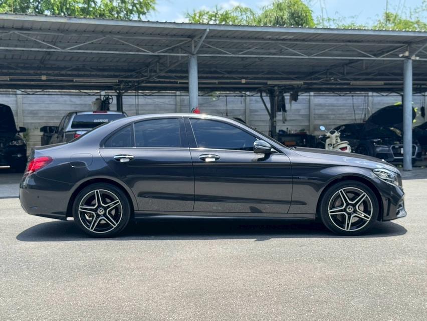 Mercedes Benz C300e AMG Sport ปี 2020 ไมล์ 55,xxx km 3