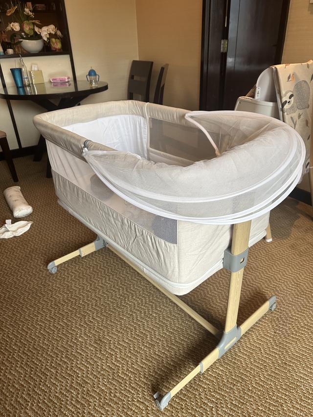 เตียง Snow owl bedside crib 3 in1 ใช้ได้ตั้งแต่แรกเกิดถึง3ปี