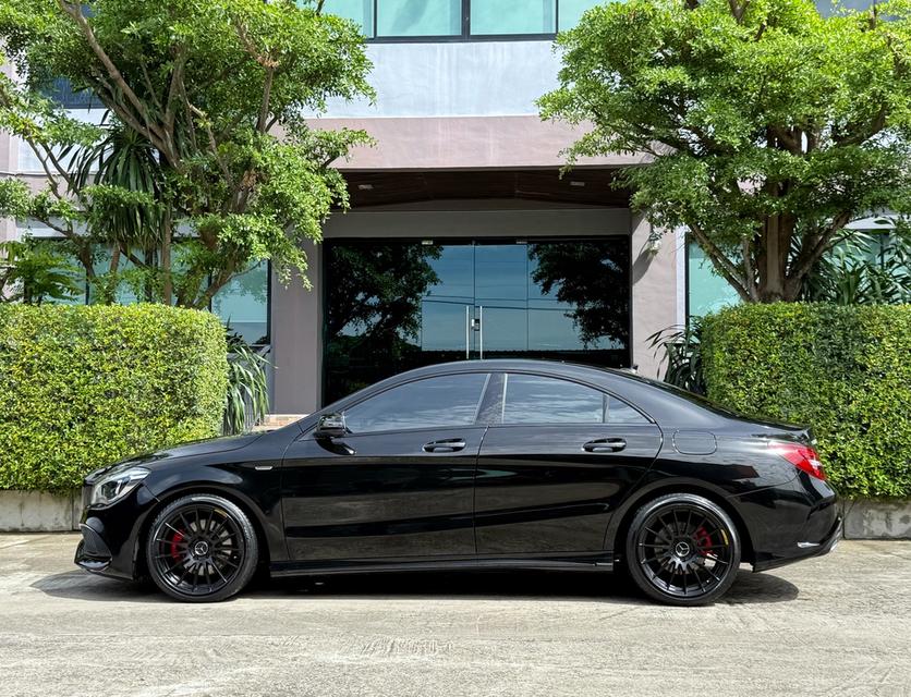 2019 BENZ CLA 250 AMG NIGHT EDITION รถมือเดียวออกป้ายแดง รถวิ่งน้อยเพียง 69,000 กม รถไม่เคยมีอุบัติเหตุครับ 5