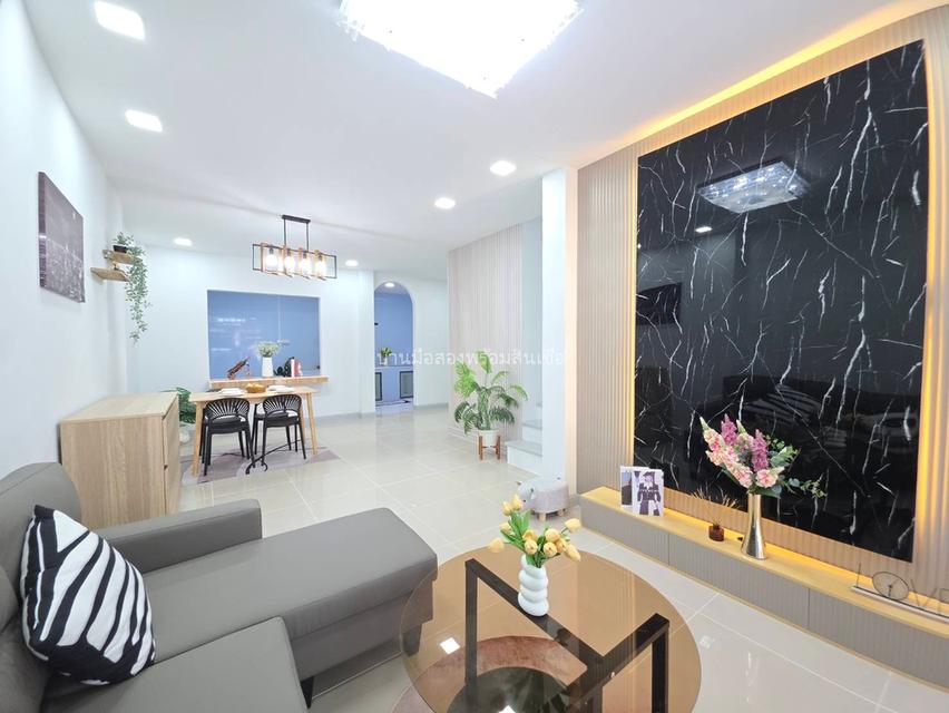 หมู่บ้านไอดีไซน์ วงแหวน-รามอินทรา 3