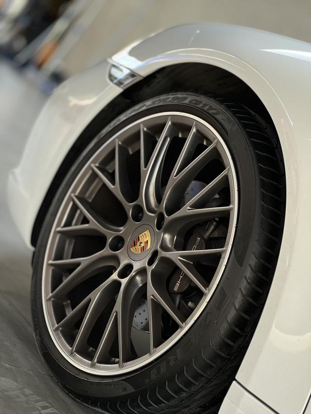 Porsche 911.2 8