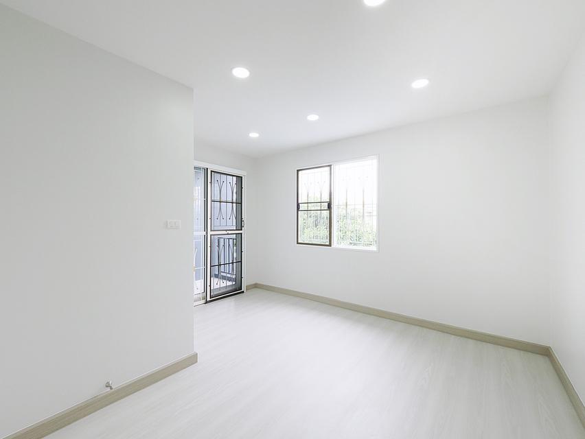 ขายทาวน์เฮ้าส์ 2 ชั้น ม.อารียา เดอะคัลเลอร์ส 20.3 ตร.ว. 3นอน 2น้ำ [กาญจนาภิเษก-ราชพฤกษ์] ขาย 1.78ล้าน 18