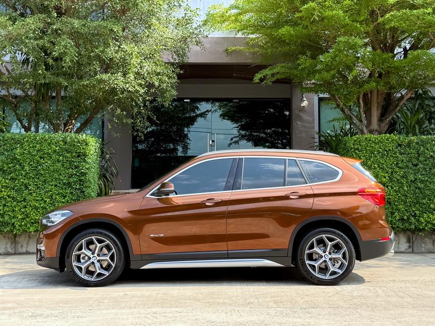 2017 BMW X1 F48 รถออกศูนย์ BMW THAILAND รถสวยสภาพสมบูรณ์พร้อมใช้งาน รถวิ่งน้อย เข้าศูนย์ทุกระยะ รถไม่เคยมีอุบัติเหตุครับ รูปย่อยที่ 4