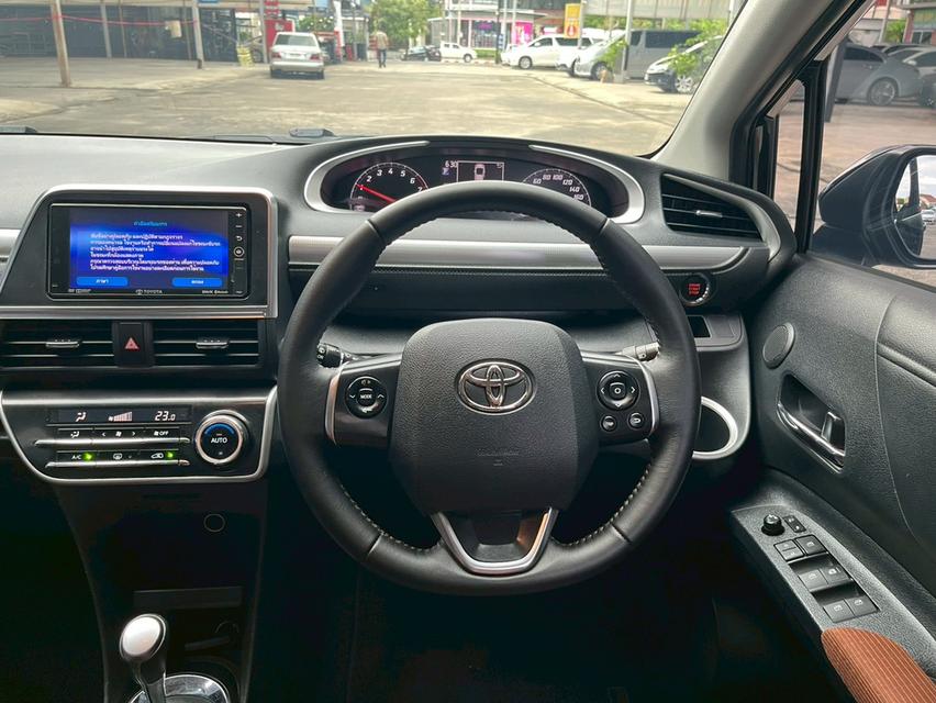 รถเข้าใหม่! TOYOTA SIENTA 1.5 V Wagon ปี 2017 15
