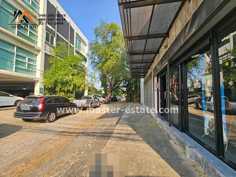 ให้เช่าอาคารสำนักงาน (ชั้นล่าง) เนื้อที่ 200 ตรม. ซ.รามอินทรา 65 สวย-สะอาด พร้อมที่จอดรถรอบอาคาร DESIGN MODERN กั้นห้องกระจก 1 ห้อง 5