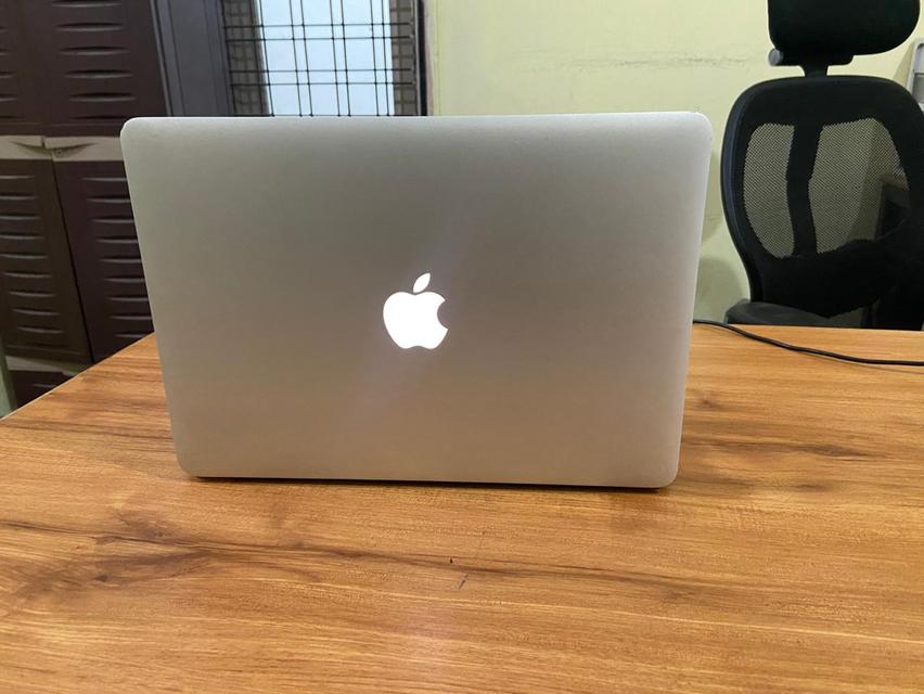 Apple MacBook Pro (Retina 15-inch Mid 2015) 2