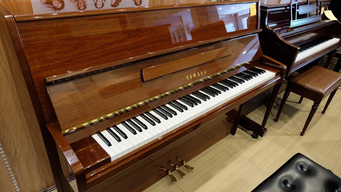 ประกาศขายเปียโนอัพไรท์ YAMAHA P116 สีไม้เดิมๆ สวยงามมากๆ 1