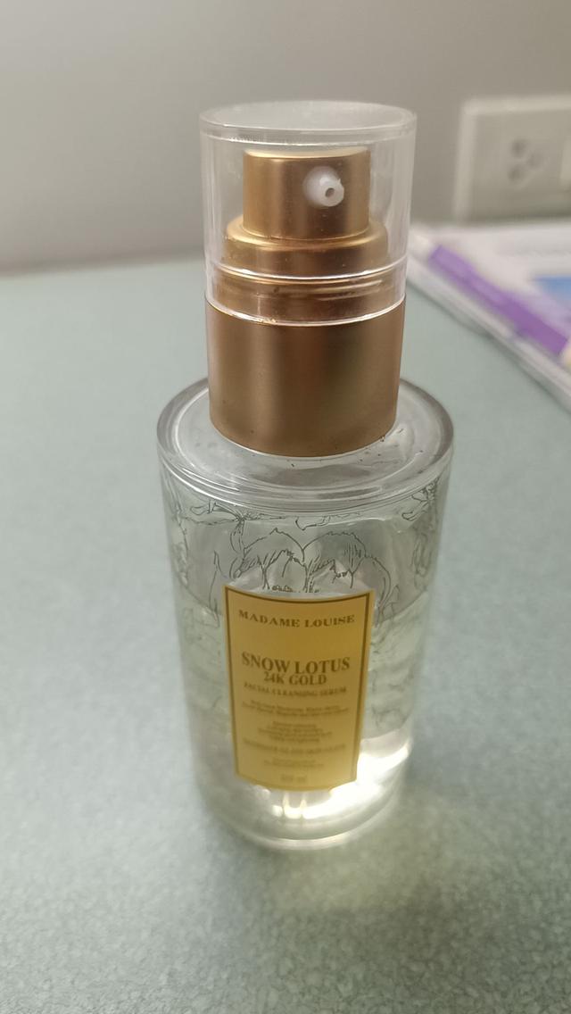 เซรั่มล้างหน้า Madam louise 1 ขวด