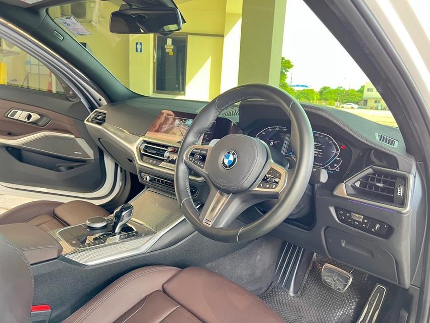 BMW 330e M Sport มือสองเกรดA 14