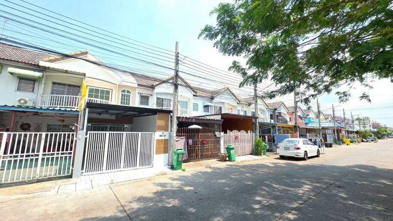 🍒หมู่บ้านอิมพีเรียลเพลส-ซอยลาดปลาดุก🍒ทาวน์เฮ้าส์ 2 ชั้น หลังตลาดJAS GREEN  ห่างจากกาญจนาภิเษกเพียง 2 กิโลเมตร ถนนเมนในโครงการกว้าง12 เมตร 18