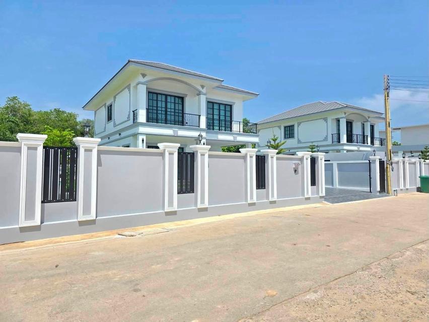 ขายบ้านเดี่ยวพูลวิลล่าสร้างใหม่ 2 ชั้น BRAND NEW LUXURY POOL VILLA พัทยา-ห้วยใหญ่ พร้อมสระว่ายน้ำส่วนตัวและเฟอร์นิเจอร์บิวท์อิน 4