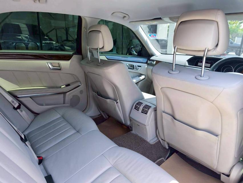 รหัสรถ KPV353 2013 BENZ E200 SEDAN  9