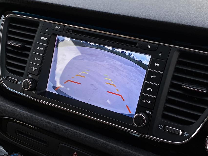 KIA Grand Carnival 2.2 EX 2015  18