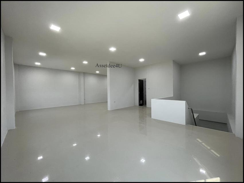 AW552 ให้เช่าโกดัง โรงงาน ย่านบางปลา บางพลี โกดังมีออฟฟิศ พื้นที่ 456 ตร.ม. พื้นอีพ็อกซี่ เทรลเลอร์เข้าได้ 4