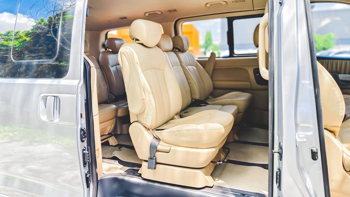 HYUNDAI H1 2.5 DELUXE A/T ปี 2013 จด 2014 🔥 รูปที่ 3