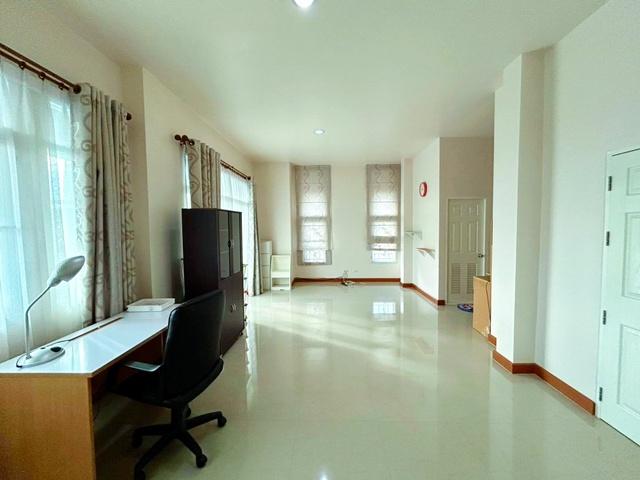 สุขุมวิท 101 อ่อนนุช44 1.7กม. BTS ปุณณวิถี 1.9 กม. บ้าน 3 ชั้น 5 นอน 5 น้ำ 350 ตร.ม.พร้อมเฟอร์ฯครบ 6