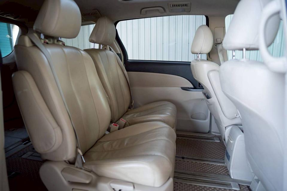 TOYOTA ESTIMA 2.4 G ปี 2012 โฉม ปี10-ปัจจุบัน 12