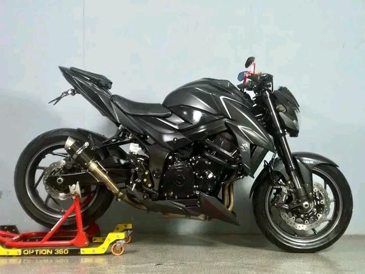 รถบ้านราคาเบาๆ Suzuki GSX S750