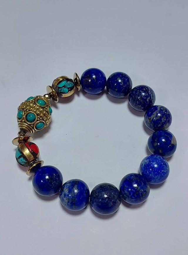ข้อมือหิน Lapis lazuli 14 mm ลูกปัดเนปาล ยาว 18 cm.