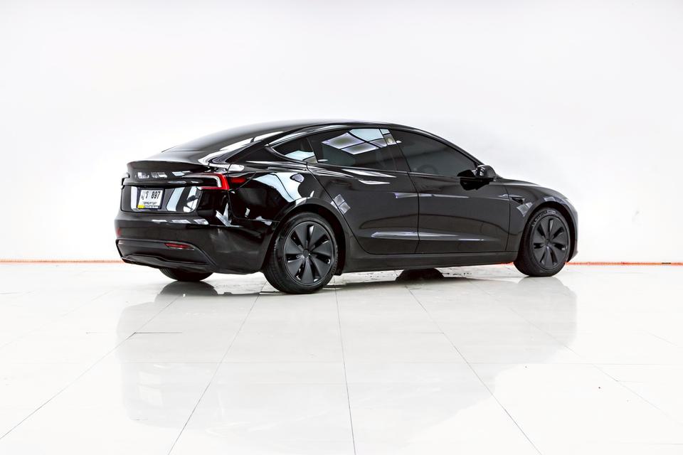 TESLA MODEL 3 REAR-WHEEL DRIVE  2024  6