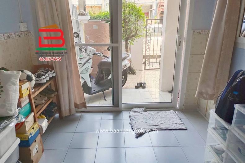 ทาวน์เฮ้าส์ เบญจพฤกษ์ (ใกล้มหาลัยเทคโนโลยีราชมงคลธัญบุรี) เนื้อที่ 18.3 ตรว. ตำบลคลองห้า อำเภอคลองหลวง จังหวัดปทุมธานี 5