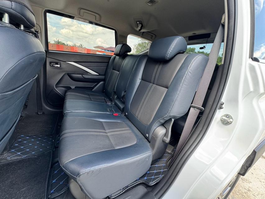 Mitsubishi Xpender 1.5 Cross AT สีขาว รูปที่ 12