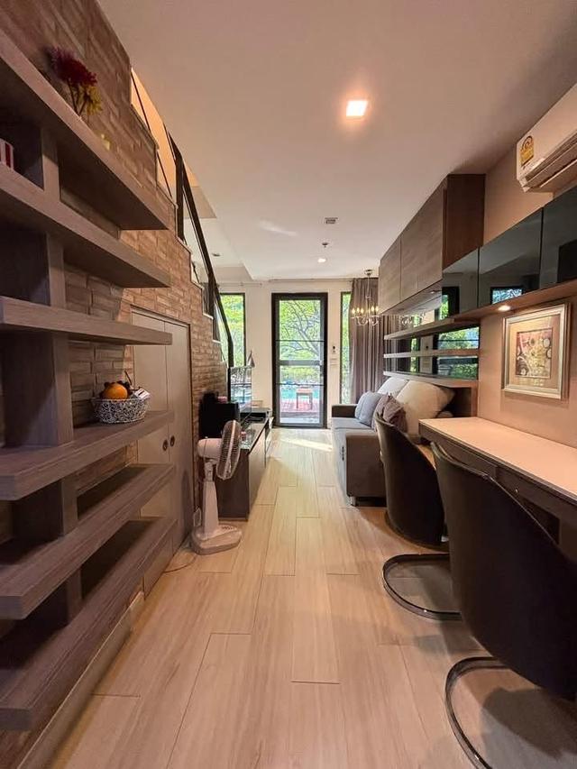C44 ให้เช่า คอนโด ไอดีโอโมบิ สุขุมวิท 81 IdeoMobi Sukhumvit 81 คอนโดดูเพล็กซ์  2 ชั้น พร้อมเฟอร์ครบ ติดรถไฟฟ้า ทำเลดีเดินทางสะดวกเข้าออกได้หลายทาง 1