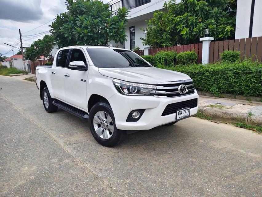 Toyota Hilux Revo Prerunner 4 ประตู เกียร์ออโต้ ปี 2016 เครื่อง 2.4 E รถสวยๆพร้อมใช้ขายราคา 458,000