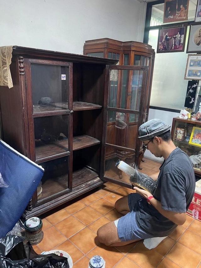 รับซื้อตู้ไม้เก่าเฟอร์นิเจอร์ไม้เก่า
