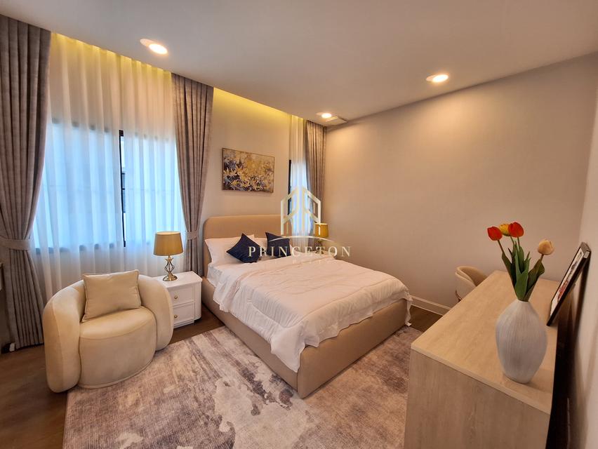 Luxury House For Sale or Rent Nantawan Rama 9 New Krungthep Kreetha 18