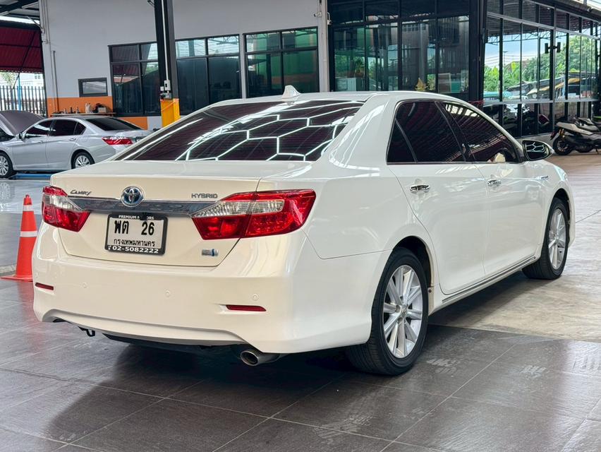 TOYOTA CAMRY 2.5HV DVD ปี 2013