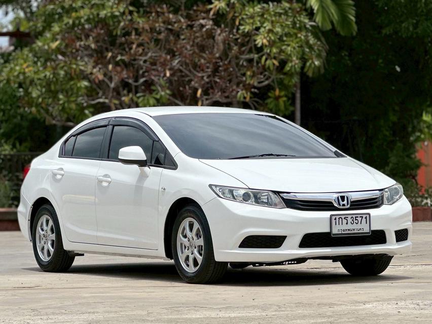 รหัสรถ PAT3571 Honda Civic FB 1.8S ปี 2013 สีขาว 2