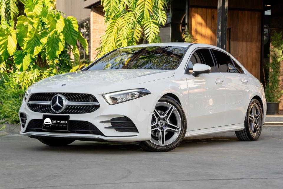 Mercedes-Benz A200 AMG Dynamic ปี 2021 ⭐️𝐀𝟐𝟎𝟎 𝐀𝐌𝐆 ใหม่เอี่ยม เหมือนแกะกล่อง ใหม่วิ่งน้อย 32,xxx km. เท่านั้น👍🏼✨ 1