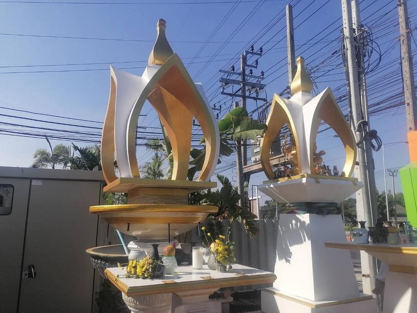 **โรงงานผลิตศาลมาเอง** รับผลิต-จำหน่าย ศาลพระภูมิ Spirit House ศาลโมเดิร์น ศาลเจ้าที่ ตา-ยาย พระพรหมติดกระจก เจดีย์ โต๊ะหินอ่อน รับซ่อมศาล บูรณะศาล 6