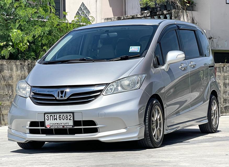 ขาย Honda Freed 1.5E ปี14