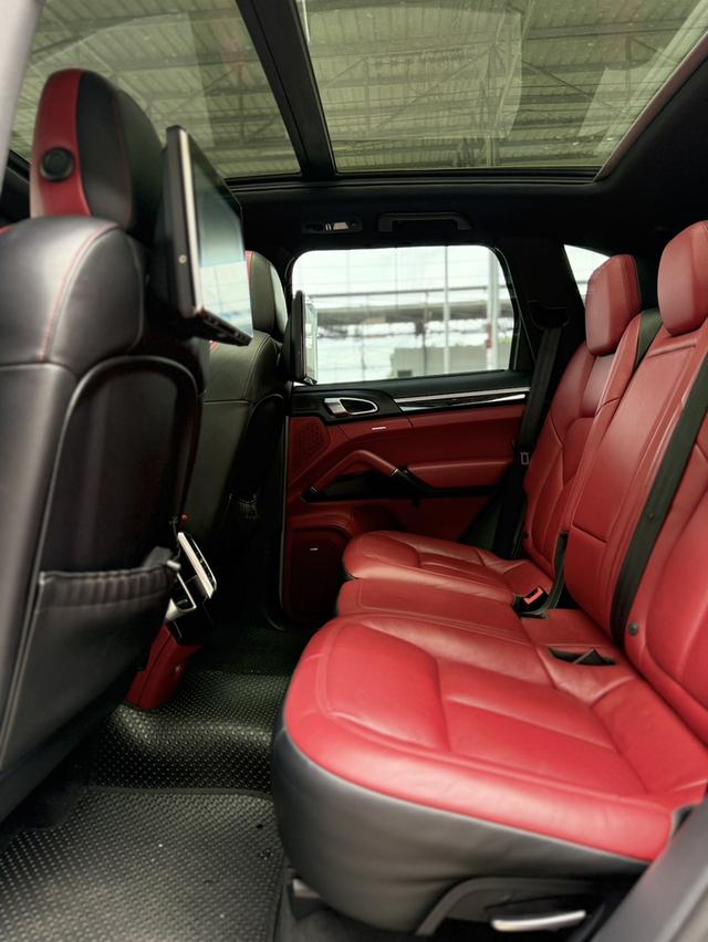 Porsche Cayenne S E-Hybrid ปี 2016 รูปที่ 9
