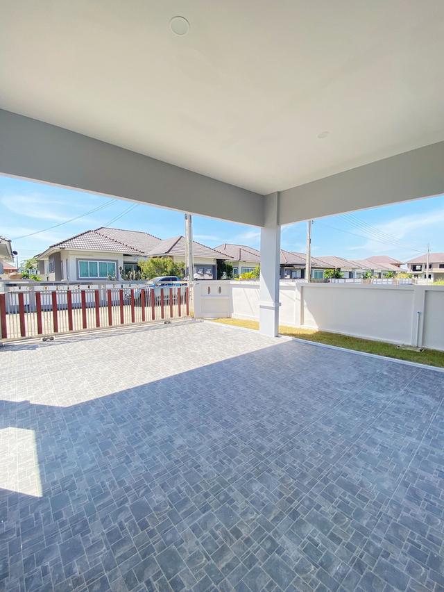 ขายบ้านเดี่ยวหลังใหญ่ ทำเลติดถนนใหญ่ 2