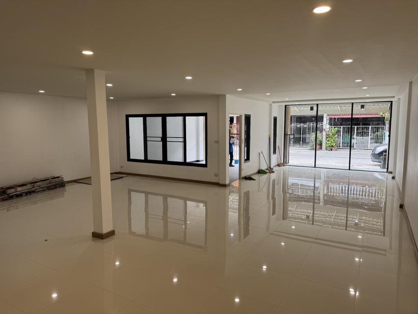 ขายบ้านทาวน์เฮ้าส์ 19