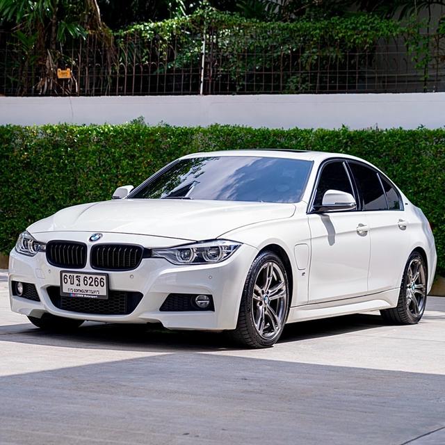 ✨ BMW 330e 2.0 M Sport (CKD) โฉม F30 จดปี 2017 Plug-in Hybrid ตัวท็อป M Sport รูปย่อยที่ 2