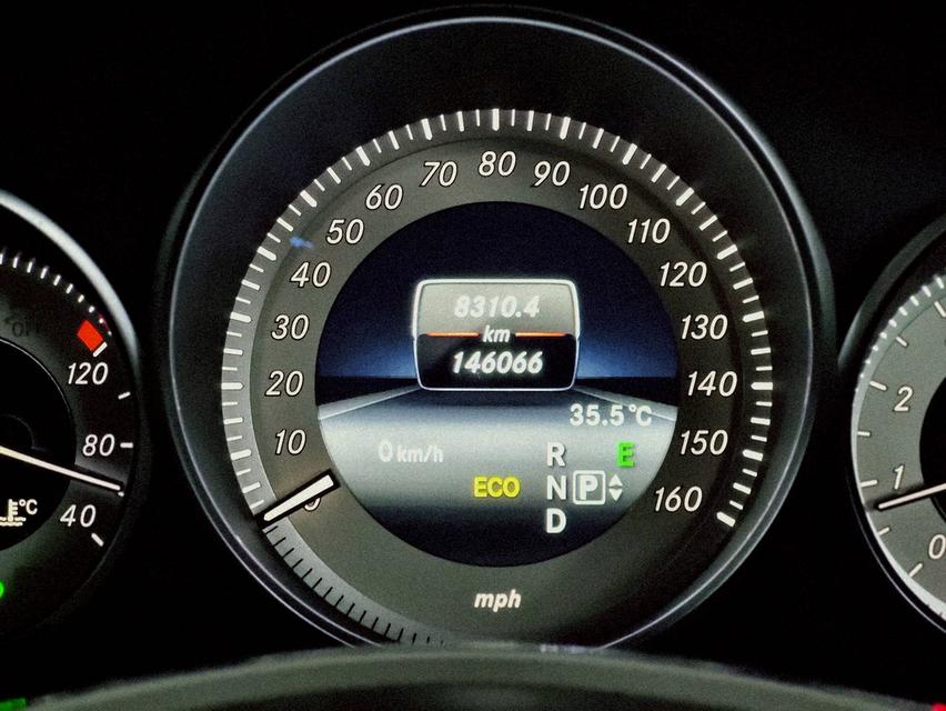 Benz E 200 CGI AMG Package ปี 2014 ไมล์ 14x,xxx km. 10