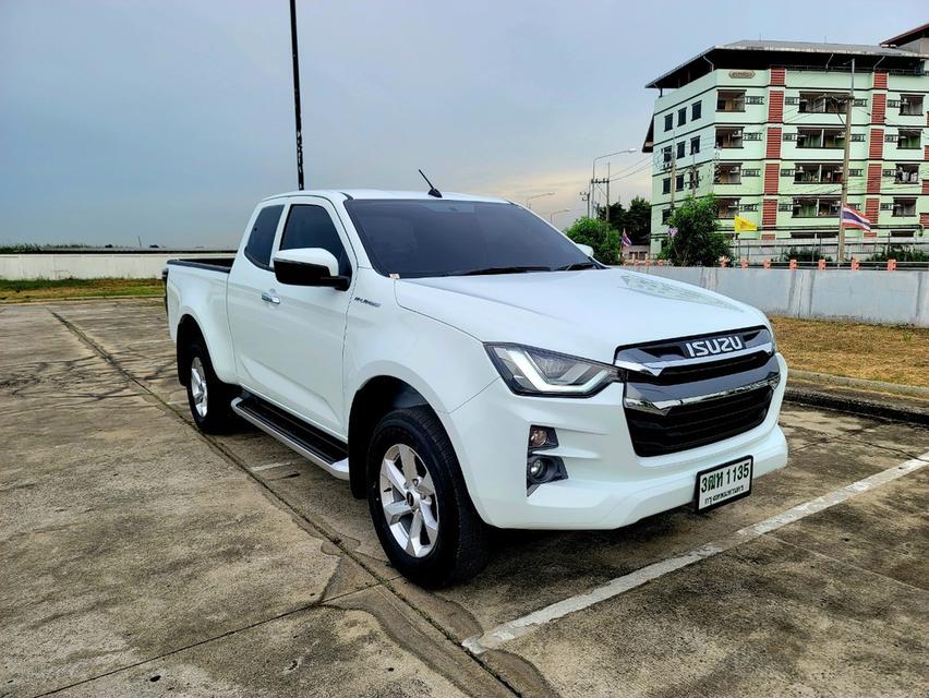 Isuzu D-Max Cab 1.9 Hilander L(DA)