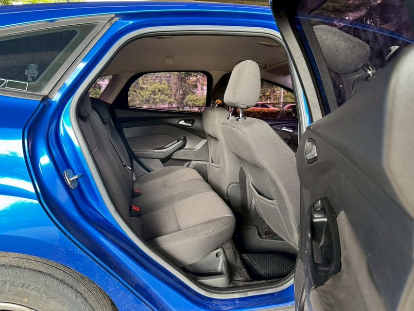 Ford Focus 1.6 Trend Hatchback AT ปี 2013 14