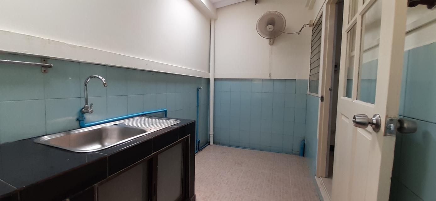 ให้เช่า ทาวน์เฮ้าส์ขนาด 17 ตร.ว. 2 ห้องนอน 2 ห้องน้ำ 1 ที่จอดรถ ห่างจากรถไฟฟ้าสีเขียว 300 เมตร 6