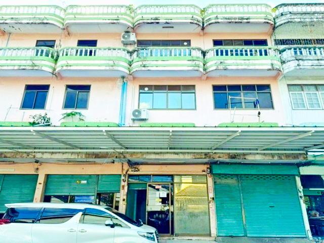 พร้อม3แอร์ ตลาดกัลปพฤกษ์ 1.8กม.บางบอน1 เอกชัย MRTบางแค 3กม. ให้เช่าอาคารพาณิชย์ 3.5 ชั้น 3 นอน 3 น้ำ ถ.กัลปพฤกษ์ 2