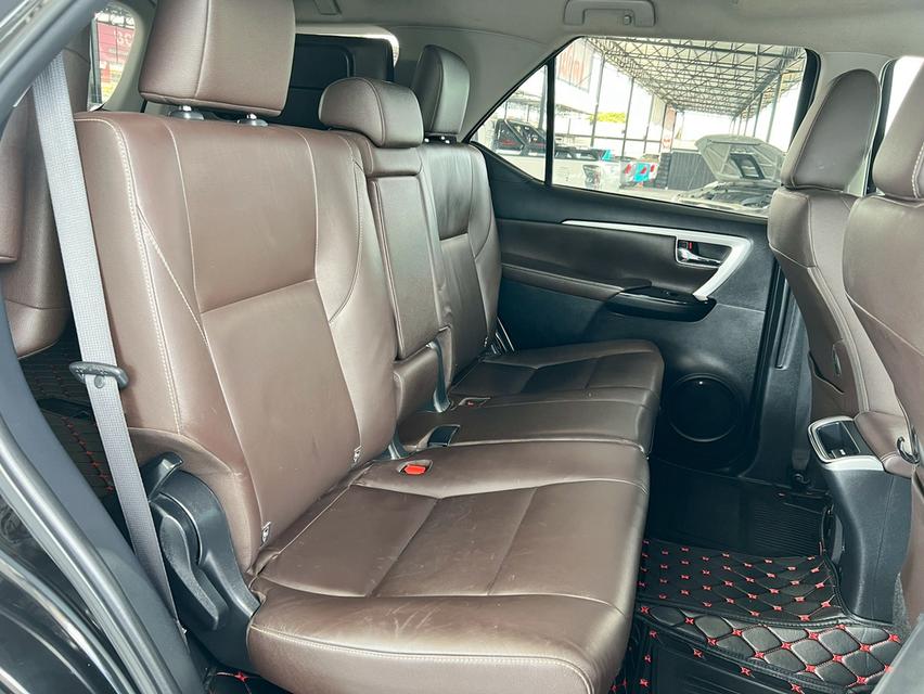 TOYOTA FORTUNER 2.4 V 2WD ปี 2016 7