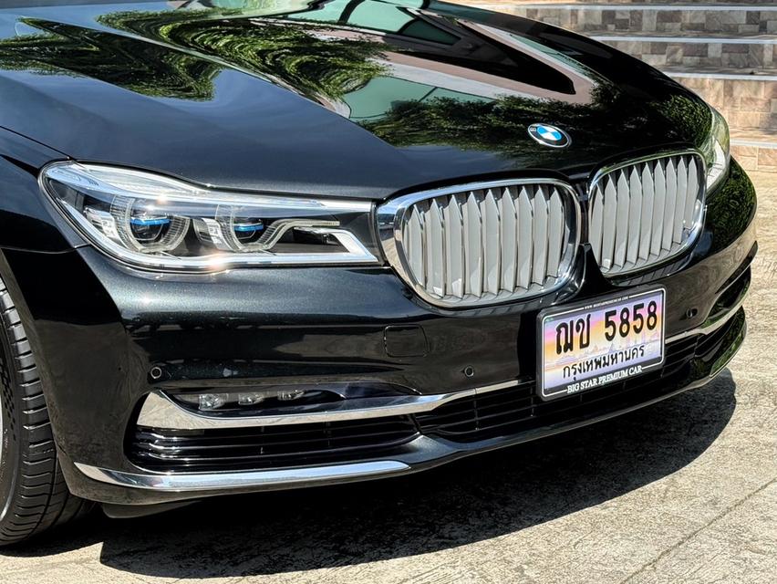 2017 BMW SERIES7 740LI G12 รถมือเดียวออกป้ายแดง รถวิ่งน้อย เข้าศูนย์ทุกระยะ ไม่เคยมีอุบัติเหตุครับ 7
