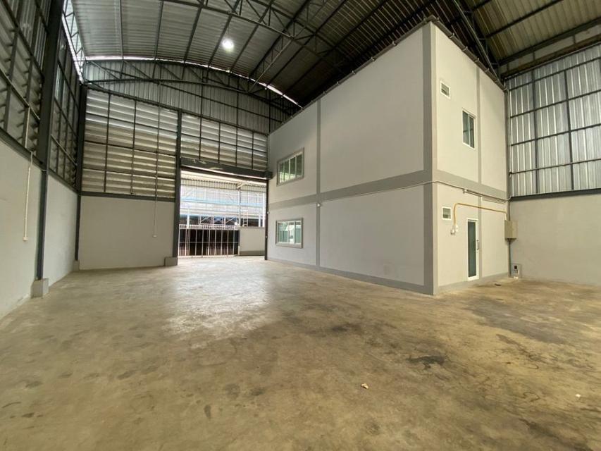 ให้เช่าหรือขาย โกดัง  โรงงานทรัพย์รุ่งเรือง ( คลองมะเดื่อ ) ขนาด 735 ตร.ม. กระทุ่มแบน สมุทรสาคร 5