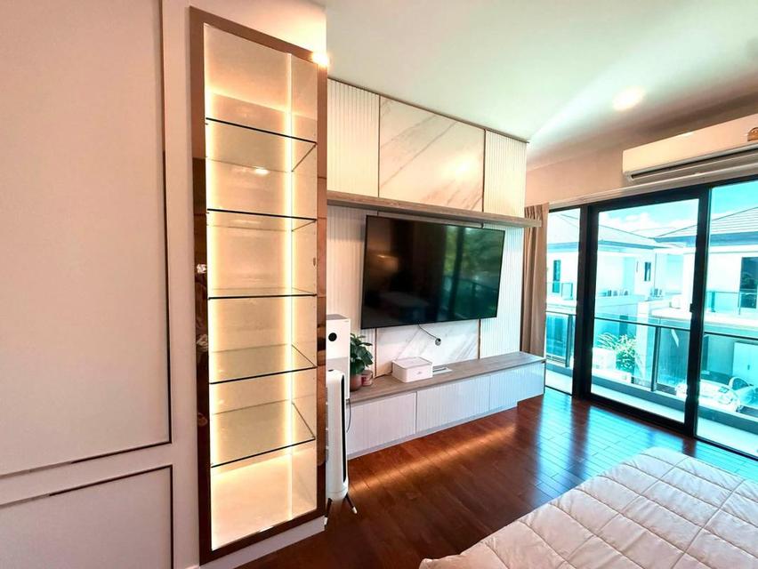 MHR235 Pet Friendly! ให้เช่าบ้านเดี่ยวหรู 2 ชั้น The City เอกมัย-ลาดพร้าว เลี้ยงสัตว์ได้ ติดตั้ง Solar Cell ประหยัดไฟ ใกล้ KIS, SISB, Regent's 12