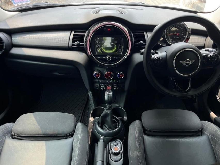 MINI COOPER 5 TURER RHD ปี 2015 6